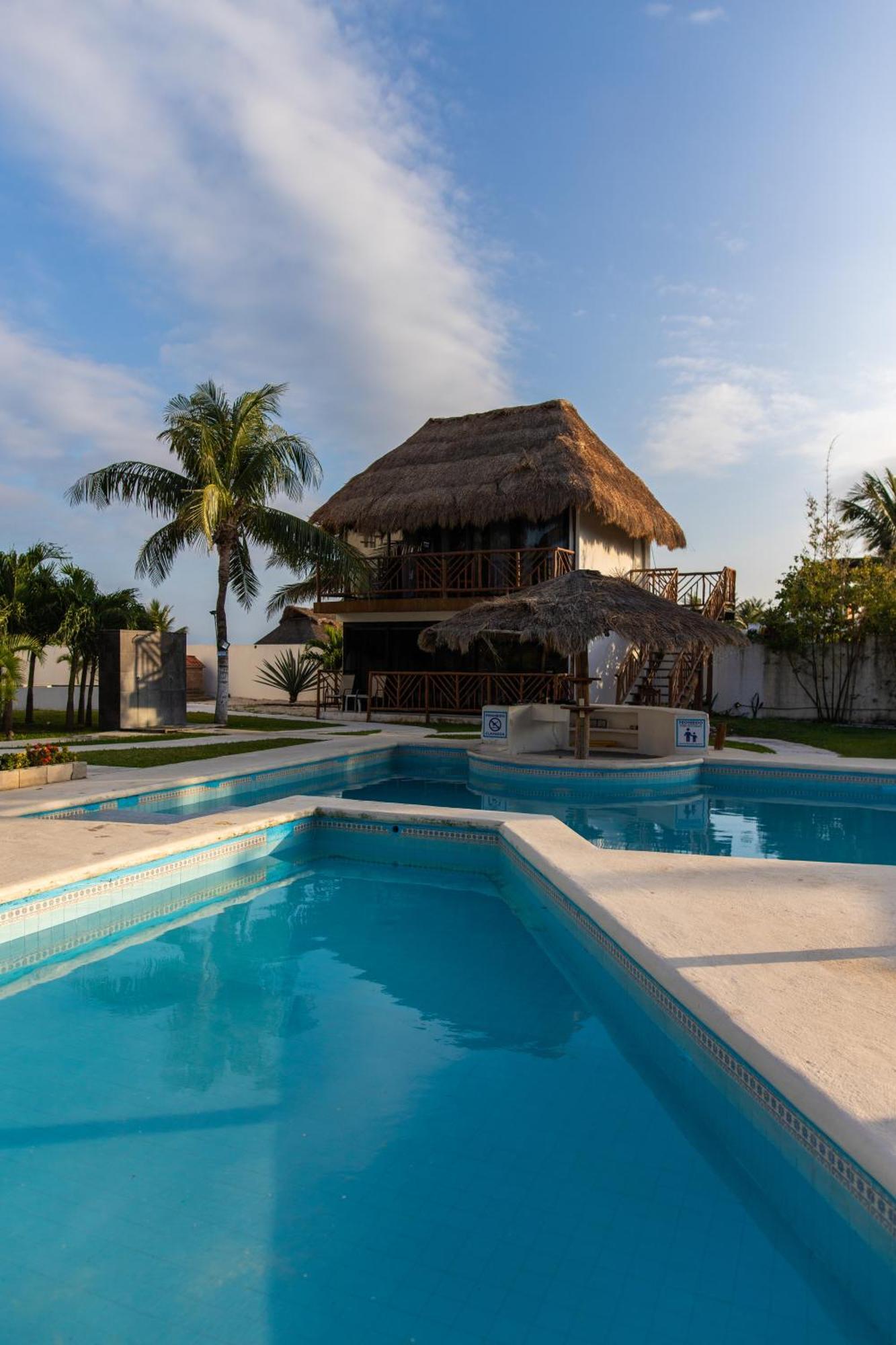 Kabanas & Beach Club Ojo De Agua Puerto Morelos Exterior photo